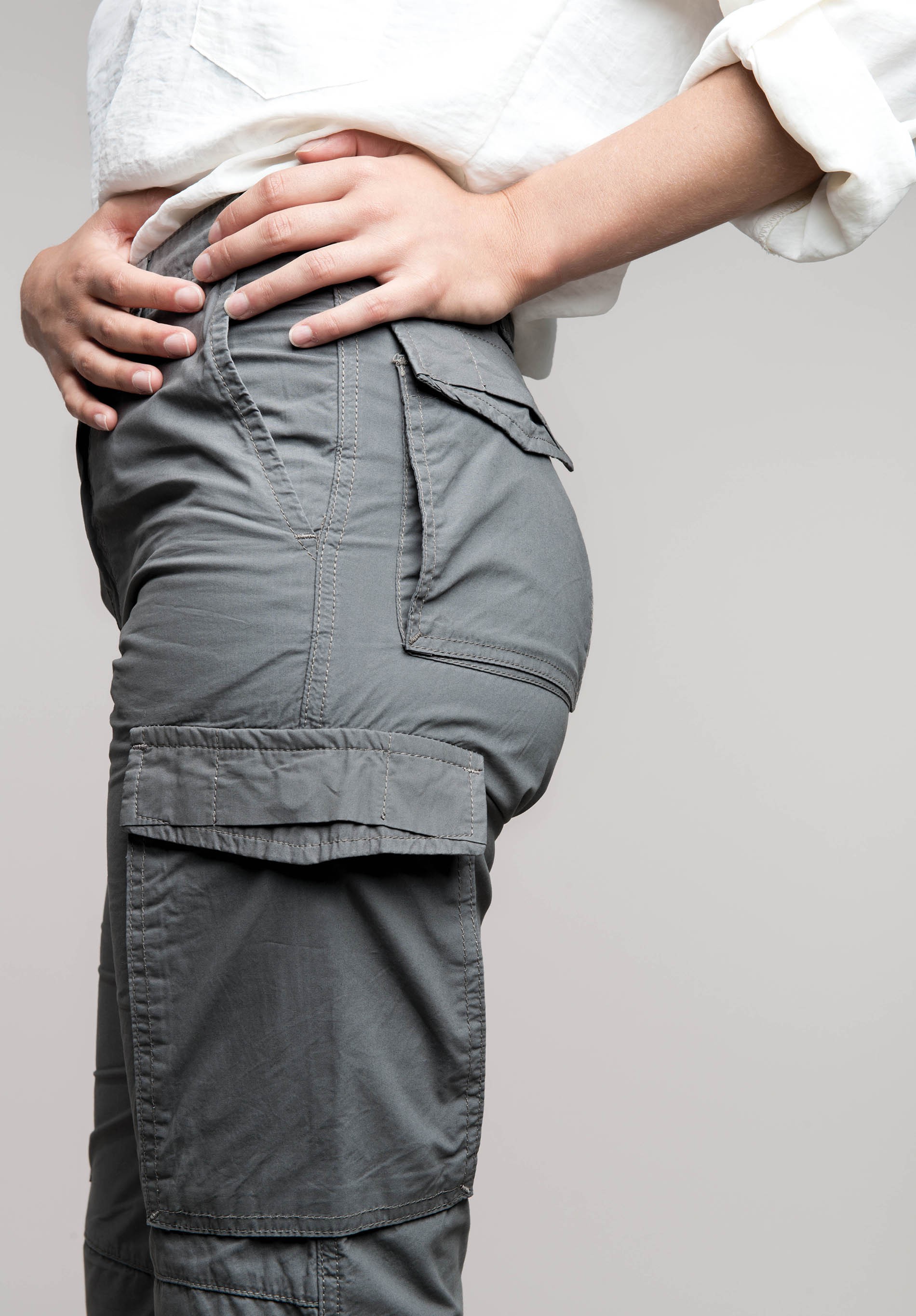 ladies multi pocket trousers